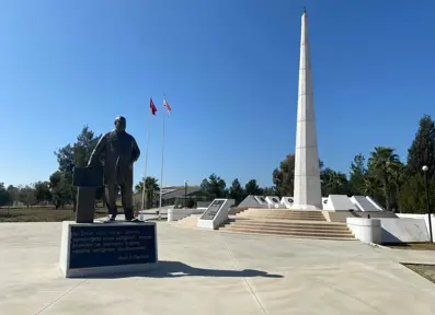 Av. Rauf Raif Denktaş Anıtı Ziyareti