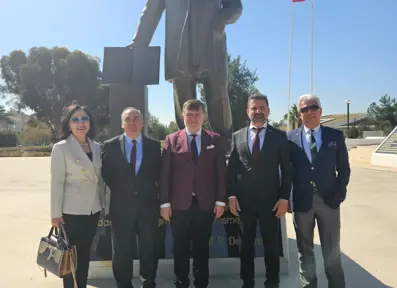 Av. Rauf Raif Denktaş Anıtı Ziyareti